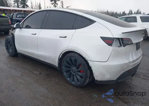 2022 Tesla Model Y Performance Dual Motor All-Wheel Drive from USA, damaged, VIN 7SAYGDEF7NF517939
